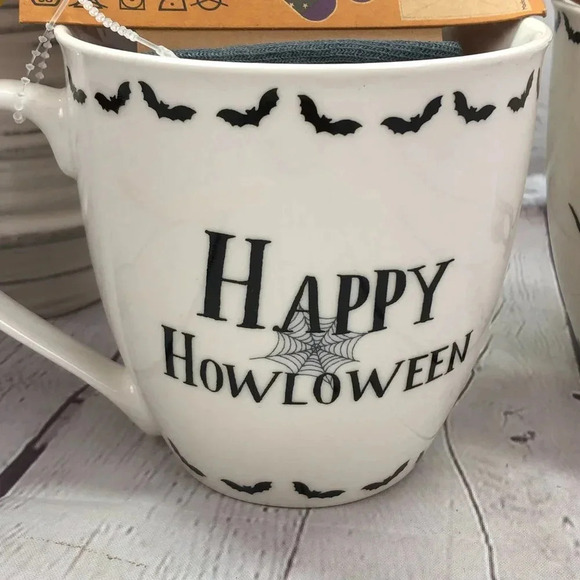 Milly green dachshund as skeleton mug and sock set - Picture 3 of 8